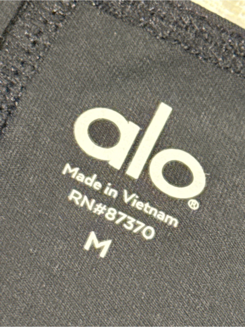 ALO Yoga /// Women’s Elite Black Mesh Racerback Tank Top - Size Medium - Picture 8 of 8
